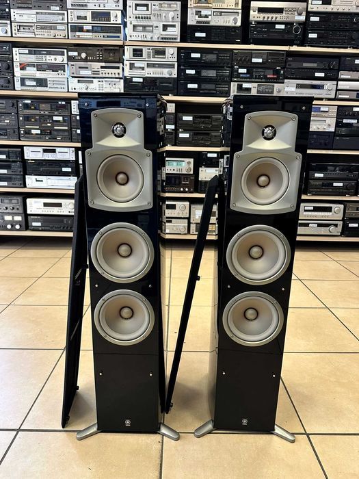 Kolumny podłogowe Yamaha NS -555