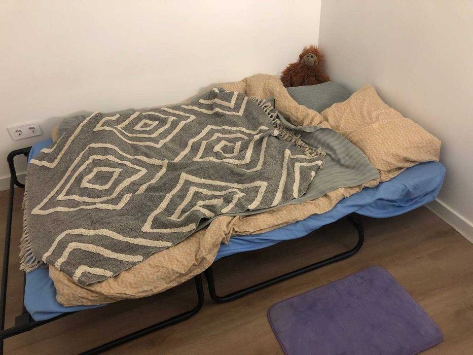 Sofá-cama, cinza esc/preto bom estado