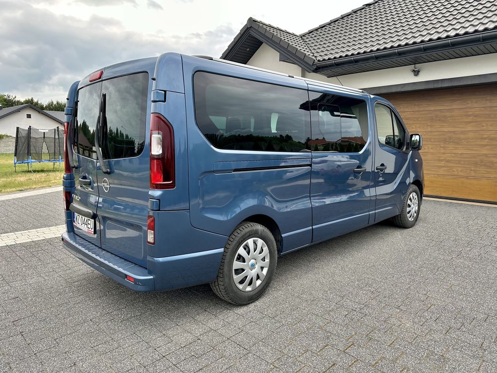 Wynajmę 9-osobowego Opel Vivaro Long 2019r