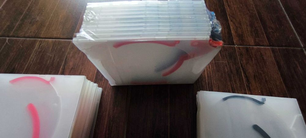 Puste pudelka cd/dvd z mechanizmem wysuwu nowe