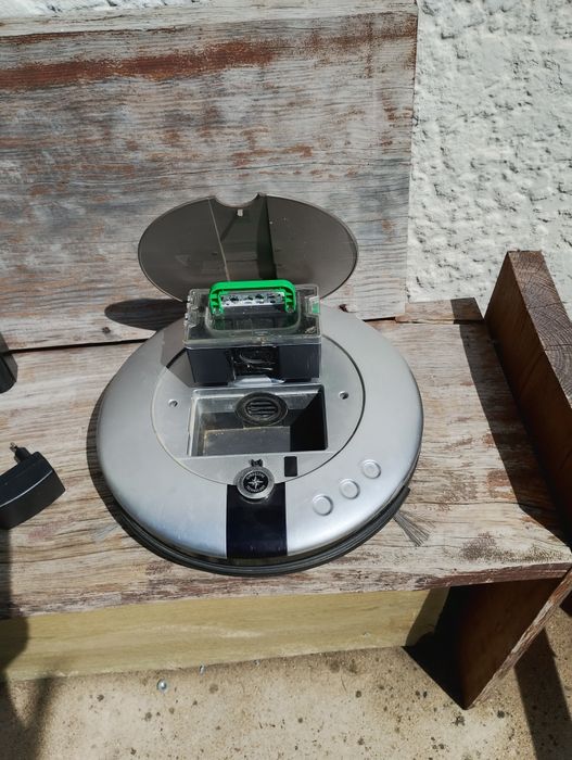 Vendo robô aspirador Rowenta sem bateria