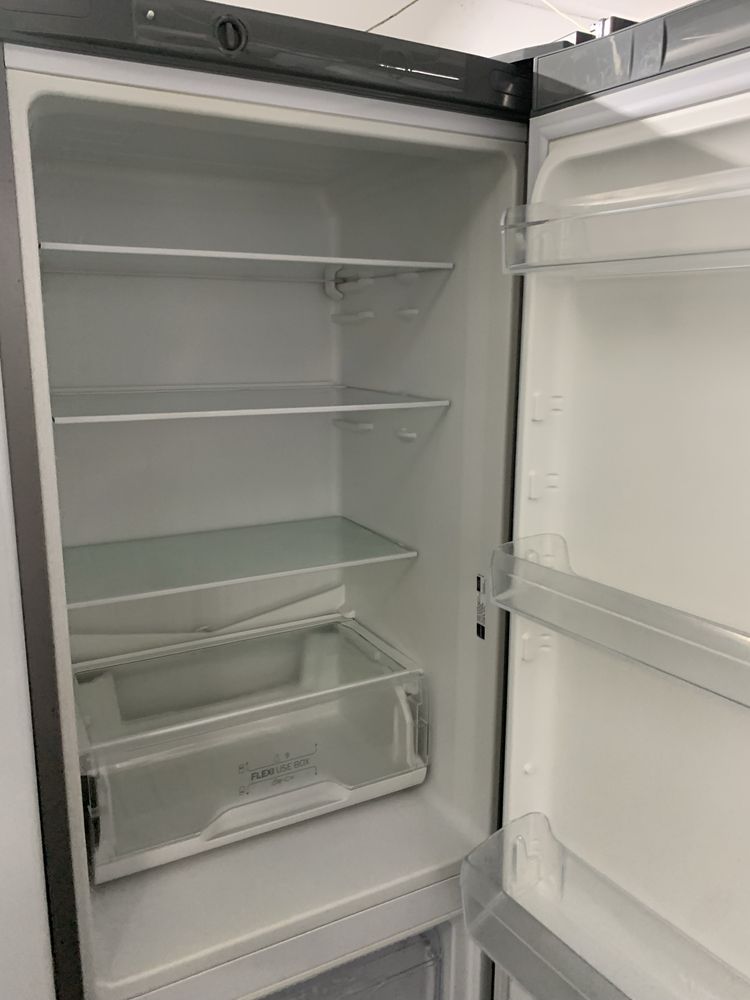 Frigorifico indesit combinado