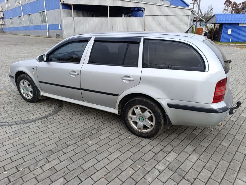 Продам шкоду простую и не дорогую в обслуживании