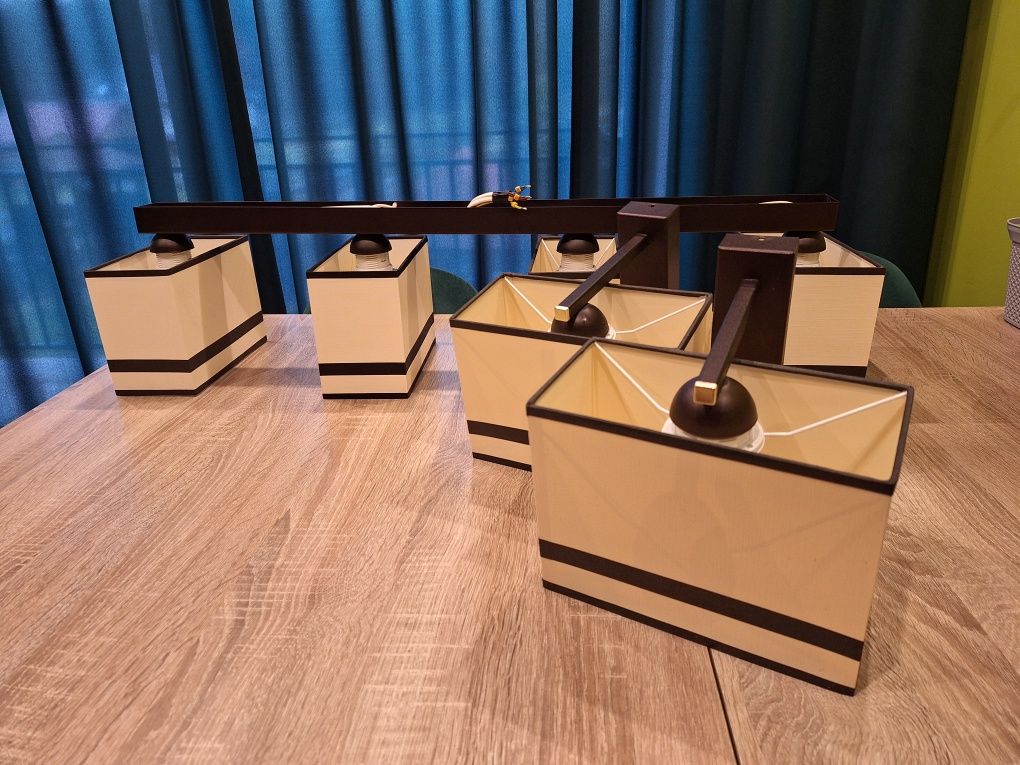 Zestaw komplet lamp oświetlenia