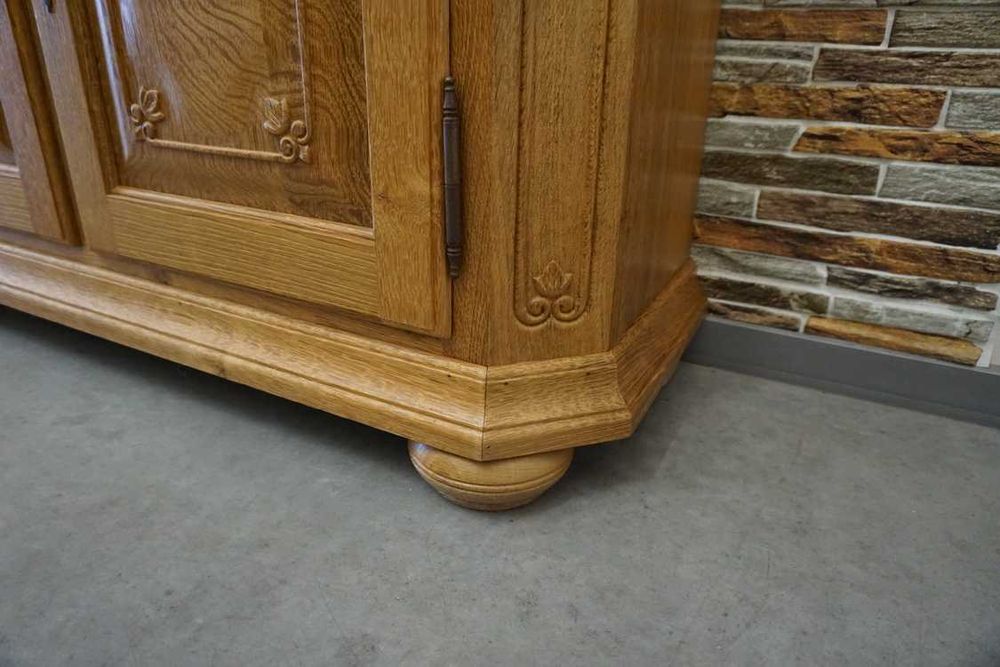 Komoda Lity Dąb 2 Drzwiowa Zgrabna Płytka szer. 117 cm  (p-1274)