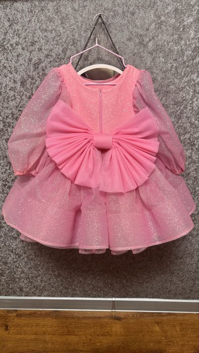 Пышное нарядное платье 104