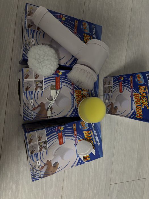 Електрична щітка для прибирання Magic Brush. 3 насадки. Для дому, авто