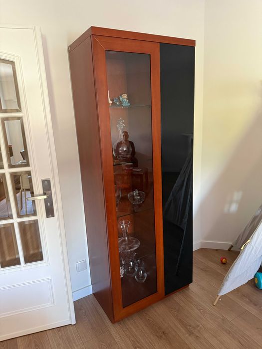 Cristaleira cerejeira