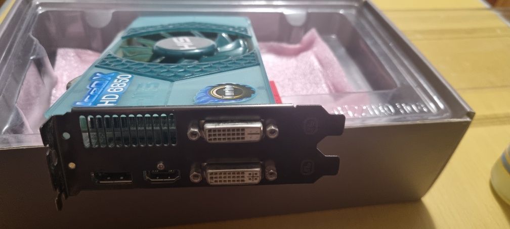 Видеокарта HIS IceQ X Turbo 1024mb PCI-E 2.1 Radeon HD6850 DDR5  256bi