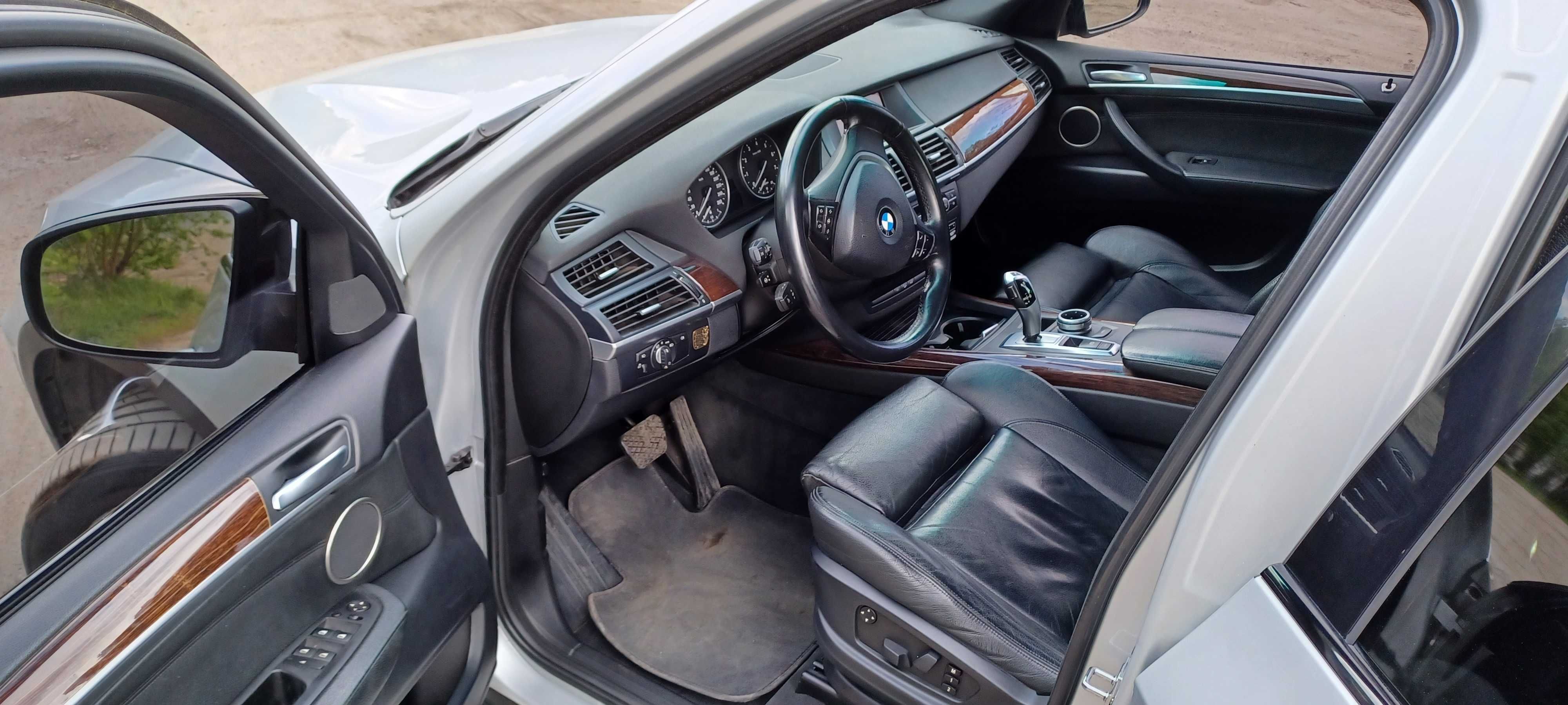 BMW X5 3.0si benzyna z lpg