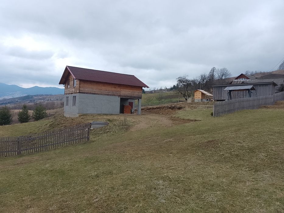 Продам будинок біля Буковелі і Драгобрата