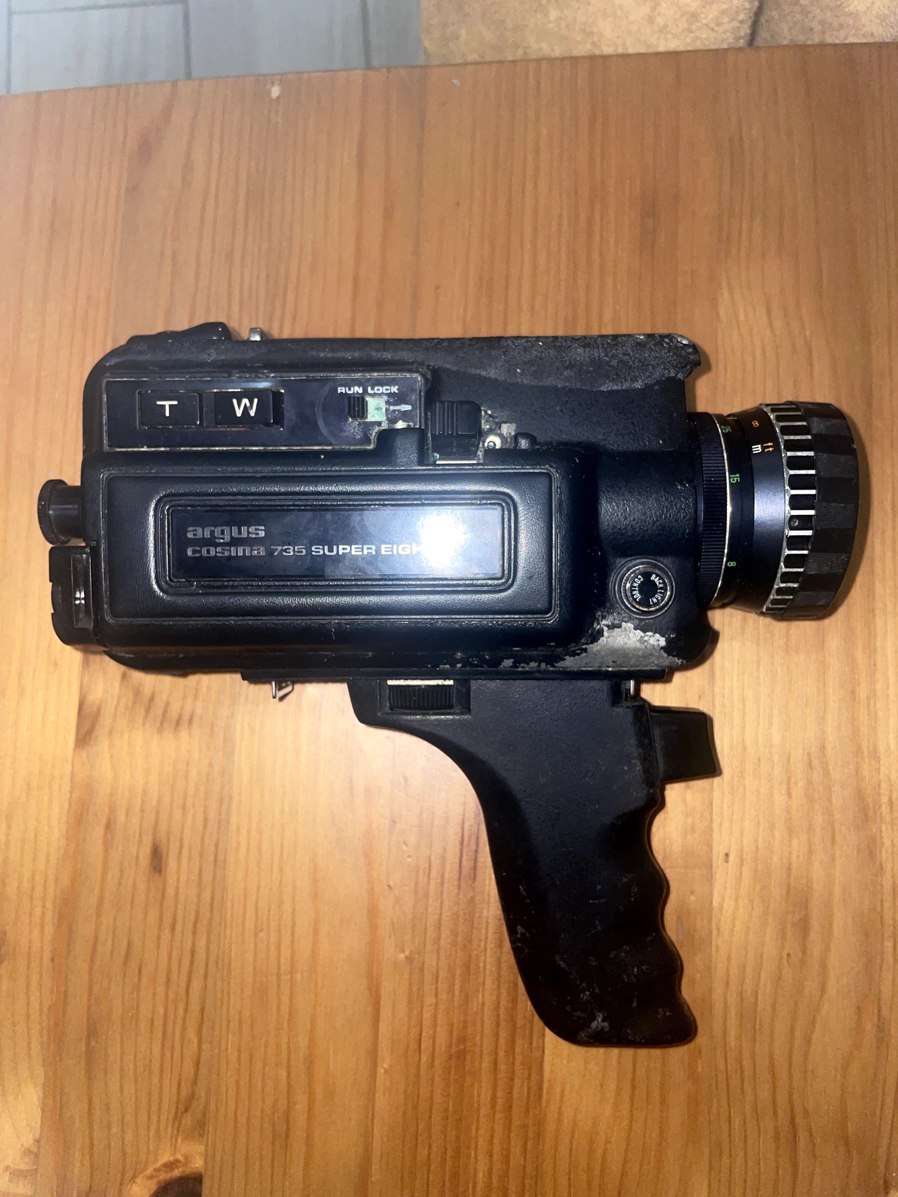Câmara de filmar Super 8 Argus Cosina 735