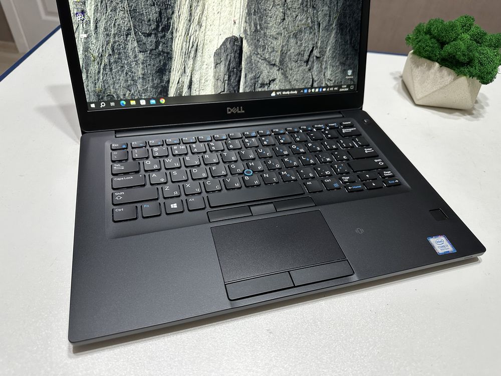 Dell Latitude 7490 14"FHD IPS|i7-8650U 8Core|16 GB|256 GbNVMe| UHD 620