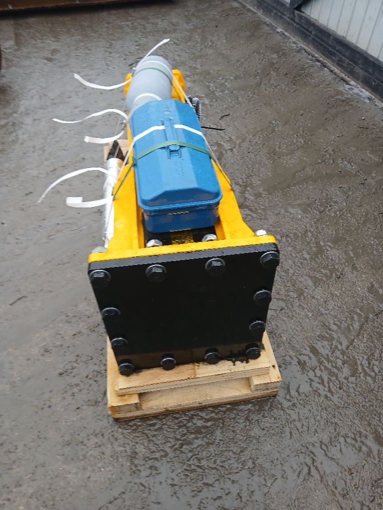 Mlot hydrauliczny do koparki 5-7t Toft 680 300kg wyburzeniowy koparka