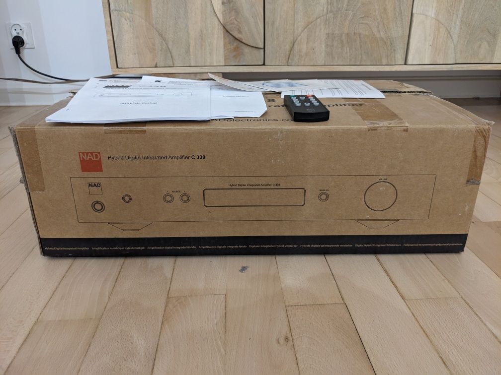 NAD C338 wzmacniacz streamer