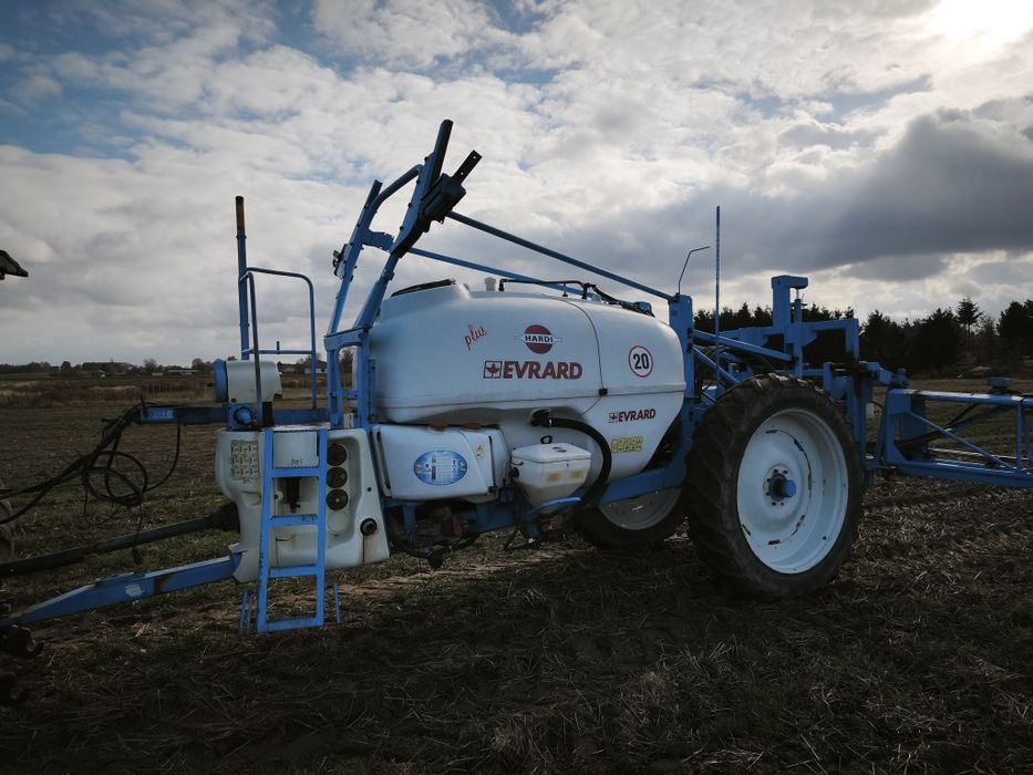 Opryskiwacz Evrard Hardi Meteor 3400l 28m