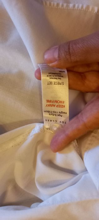 Biała koszula 110-116+podkoszulki