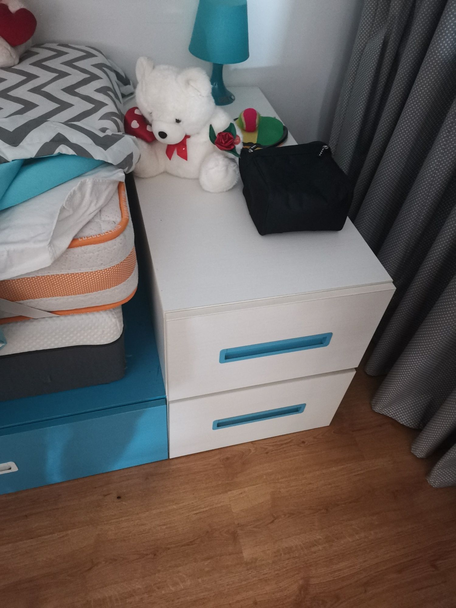 Cama + secretária