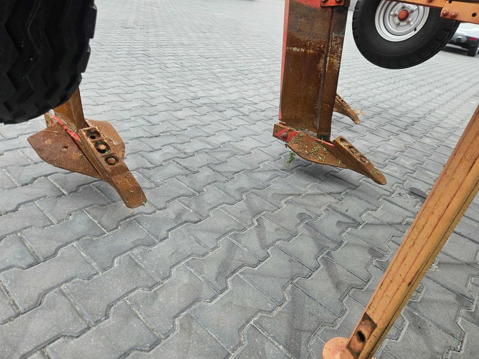 Głębosz Kverneland CLE 3m  3 łapy  / 4 m Staltech  5 łap kverneland