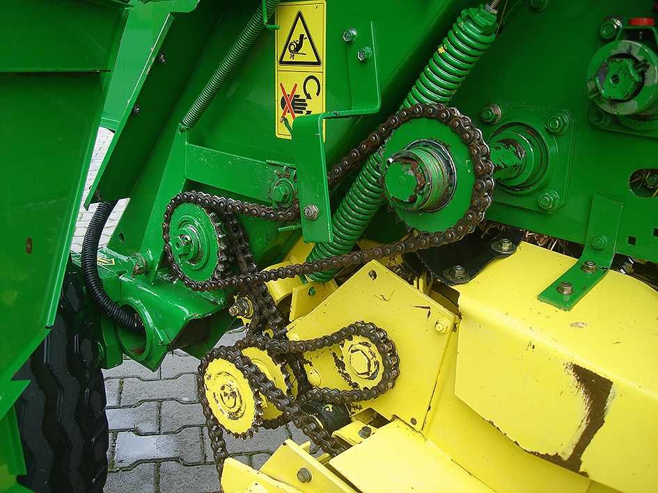 Пресс подборщик John Deere 590