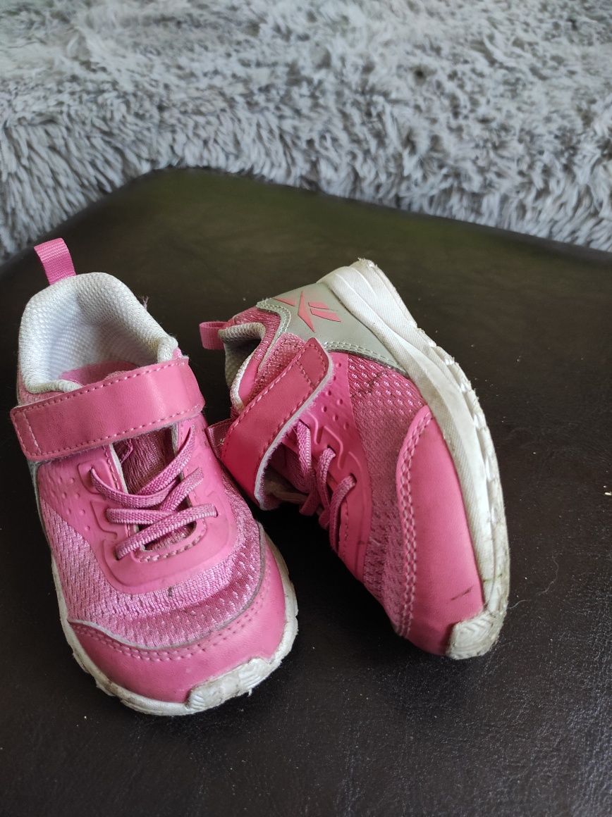 Buty dziecięce Reebok rozmiar 22, wkładka 12 cm