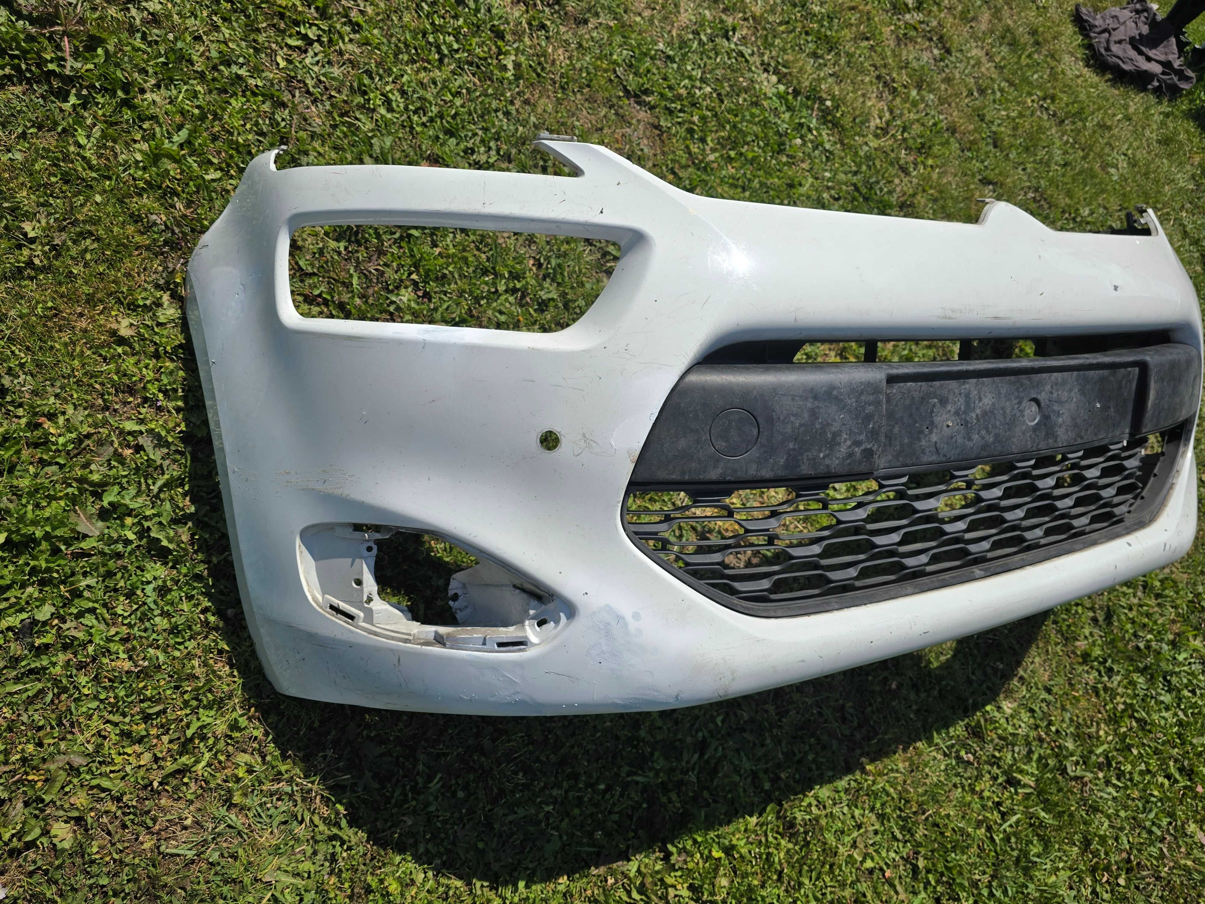 zderzak przód Citroen C4 Picasso II