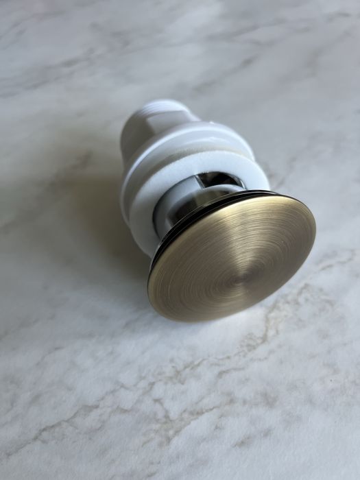 Korek do unywalki mosiadz klik-klak