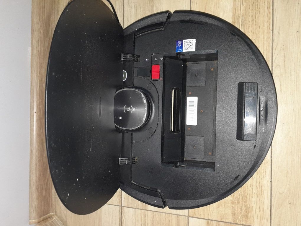 Robot sprzątający ecovacs deebot ozmo t8 aivi uszkodzony