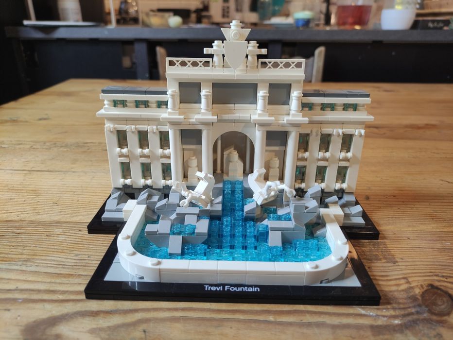 LEGO Architecture - 21020 Fontanna di Trevi używane 100% kompletne