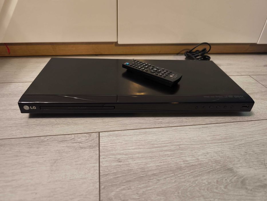 Odtwarzacz DVD LG DVX692 Divx, MP3, USB