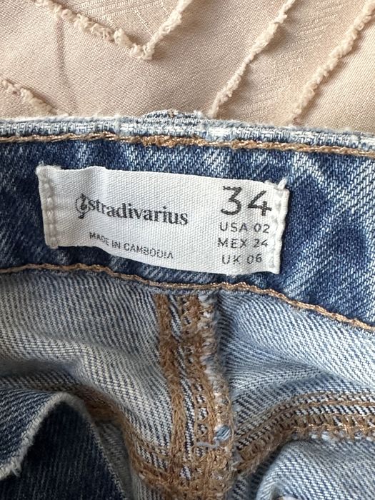 Dżinsy stradivarius