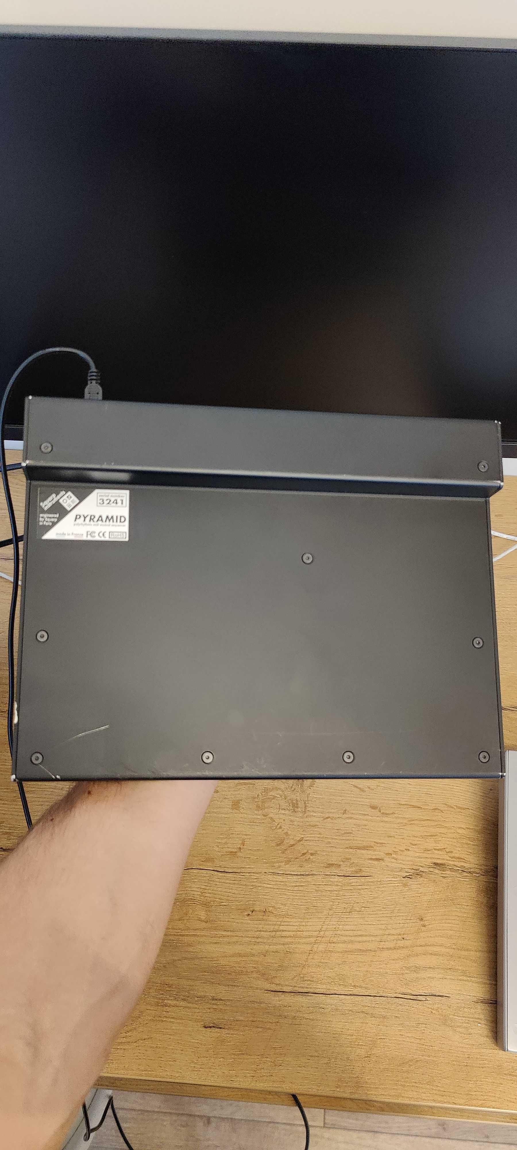 Sekwencer Squarp Pyramid MK3