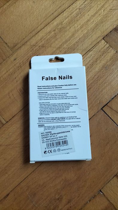 Zestaw 12 paznokci w kolorze zielonym