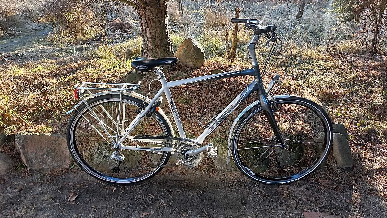 Alu Rower Miejski Męski Trek Navigator T500 SL 3x8 Deore Carbon 28