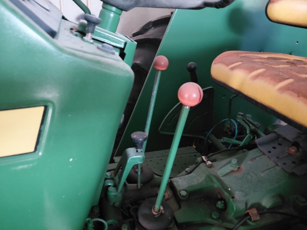 Trator Jonh Deere 2040,4x4 em bom estado