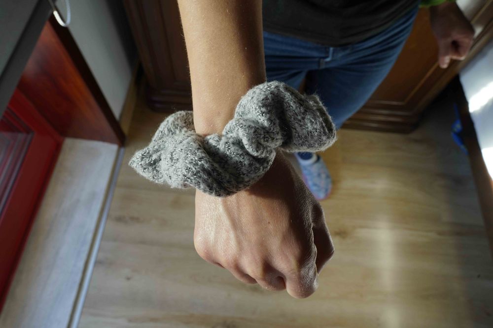 Scrunchie cinzento, como novo