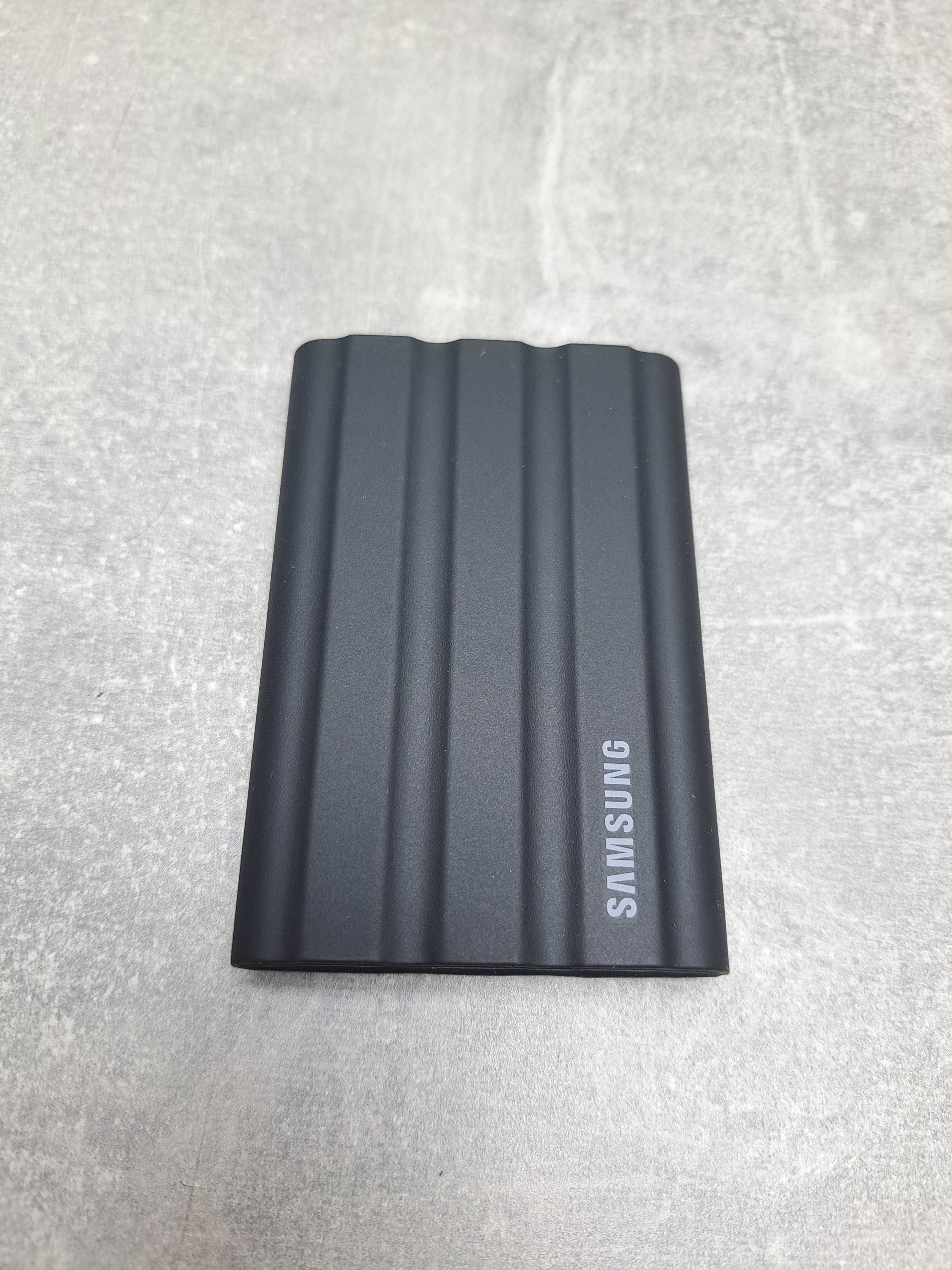 SSD Samsung T7 Shield 2TB black T7 Новий!