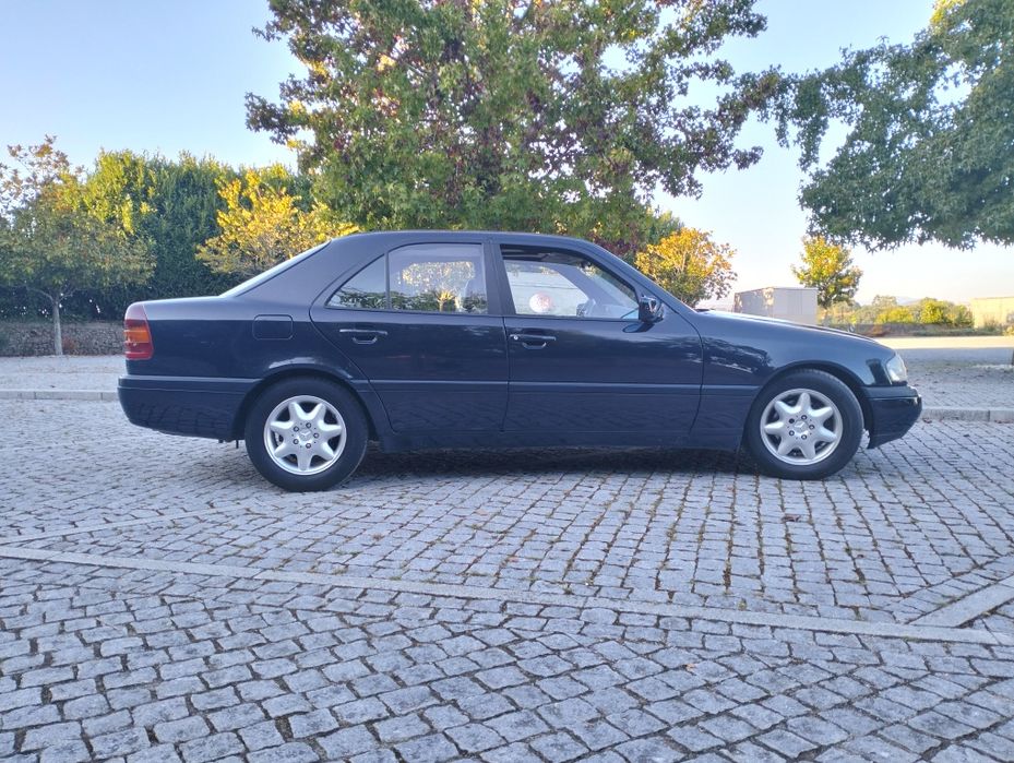 Mercedes-Benz C 220  (202)