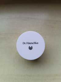 Balsam do ust w słoiczku Dr. Hauschka