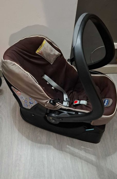 Carrinho e ovinho Chicco