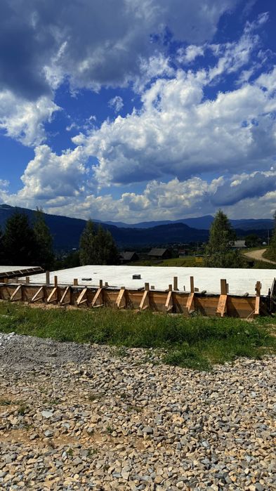 Продаж будинків  128 квадратних метрів