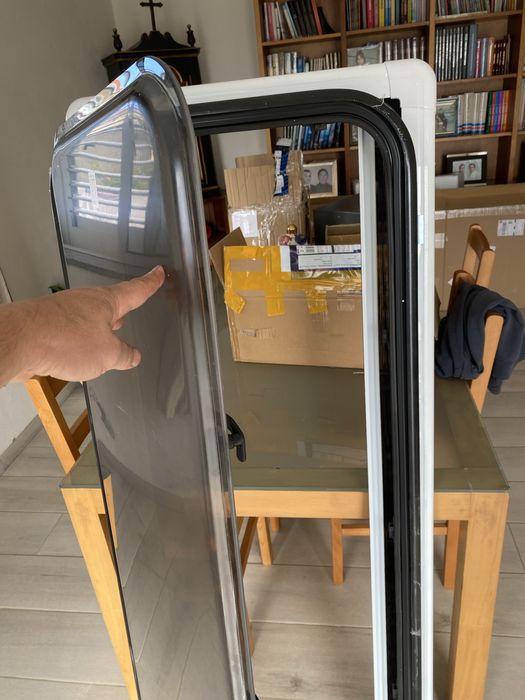 Janela autocaravana