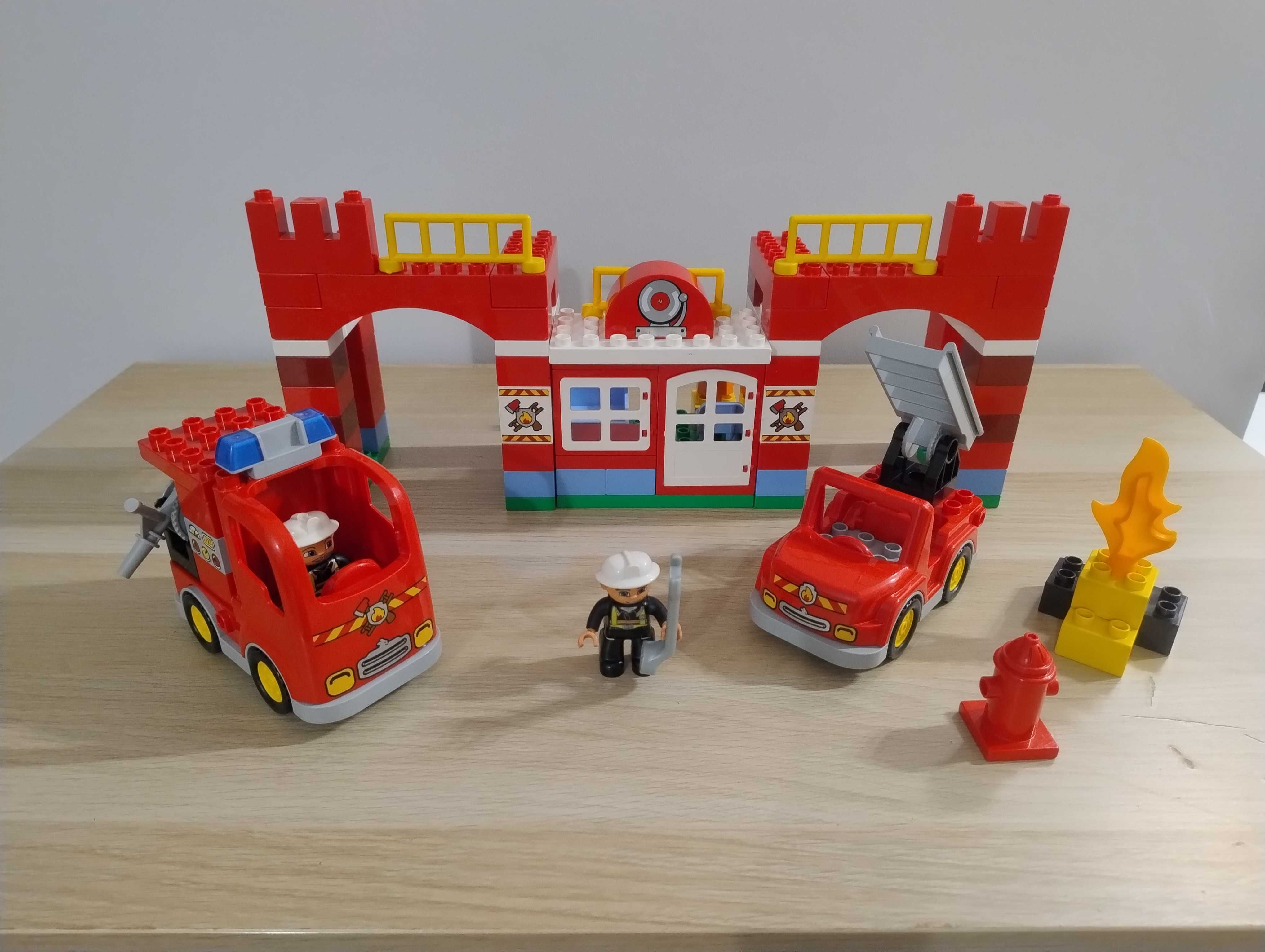 LEGO Duplo Remiza strażacka duża 10593