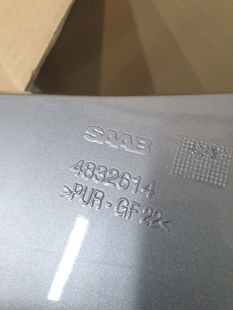 lotka spoiler saab 95  brak nr lakieru ORYGINALNA 2001 rok NR 2