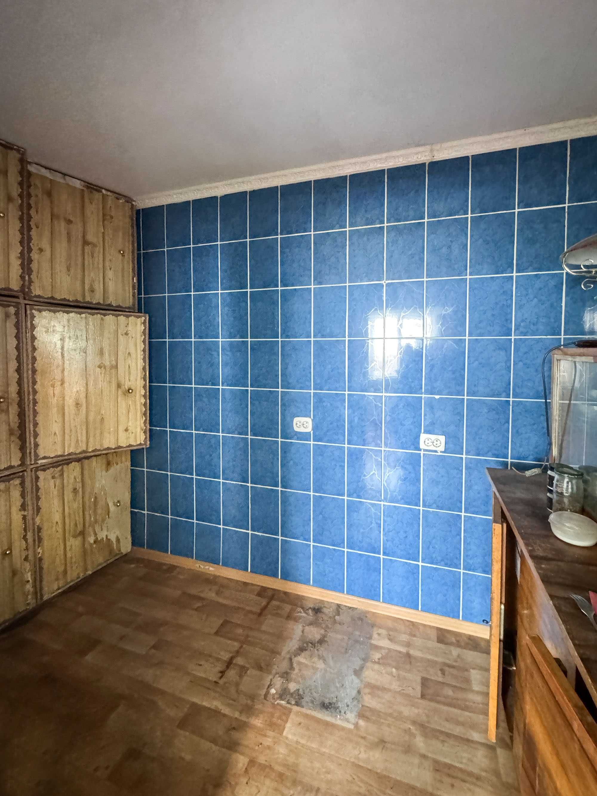 Продається дві кімнати по вул. Сірка