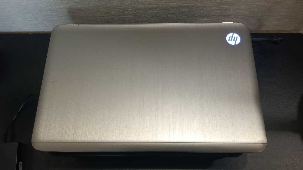 Ноутбук Pavilion dv7 AMD A8 3520M 1.60GHz HDD 1Tb ОЗУ 4GB 17.3" +мышка