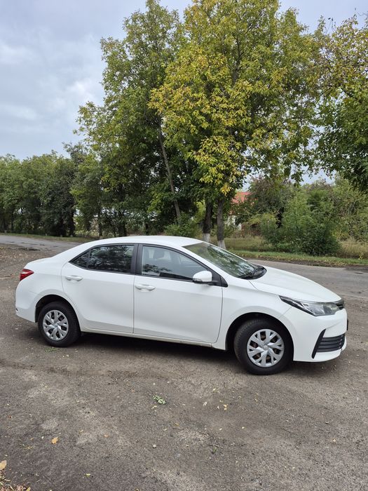 Продам  Тойоту короллу