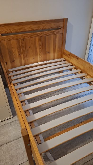 Rama łóżka drewnianego z regulowaną ramą IKEA