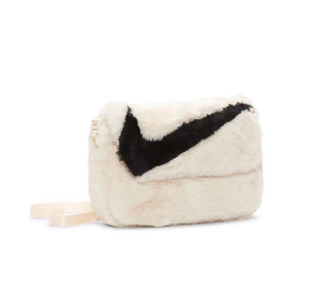 сумка Nike Futura 365 Faux Fur Crossbody Bag