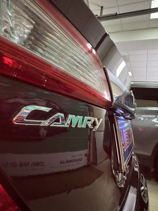 Toyota Camry VII (XV50) 2.5і 16V 6АКПП 2011 р.в. (178 к.с.)